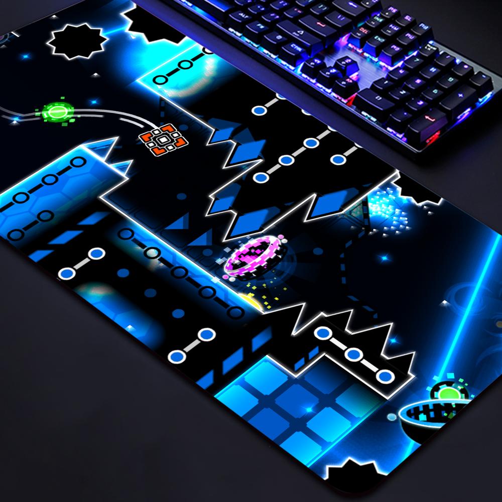 Kubb Game Yard - Geometria Traço Gaming Desk Mat, Laptops